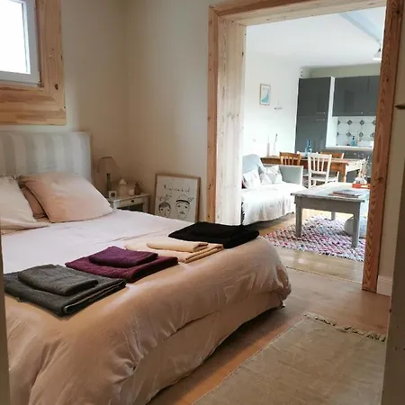Azkendantza 2a6 Pers Avec Caravane Insolite Apartment Ascain